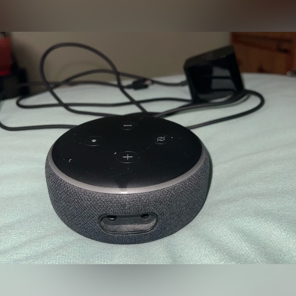 Echo Dot- Alexa Speaker - Picture 3 of 6